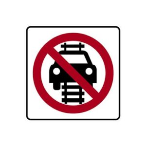 R15-6 No Motor Vehicles on Tracks Sign